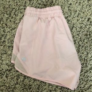 lululemon Hotty Hot shorts (size 6)